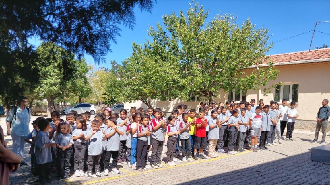 İLKÖĞRETİM HAFTASI OKULUMUZDA ÇOŞKUYLA KUTLANDI